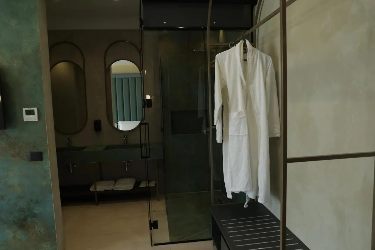 Hotel Comfort Suites Golem